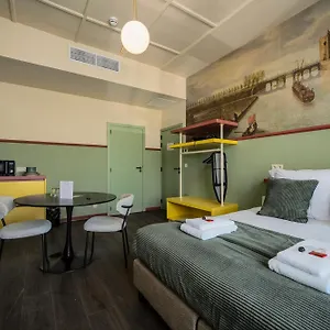 The Queen's Twelve By Romy&travis Aparthotel